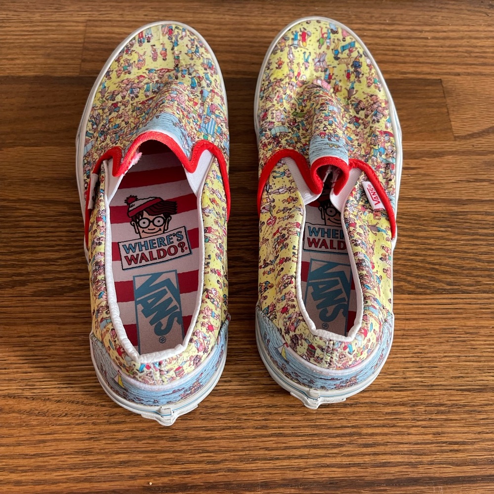 Vans X Where’s Waldo Beach Print Classic Slip On Shoes M 7/W 8.5 Find Steve - Picture 2 of 11